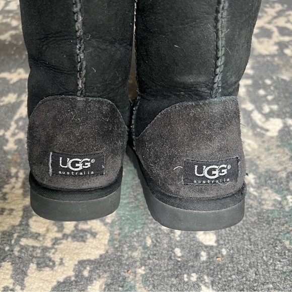 UGG Classic Tall Boots - Picture 6 of 6